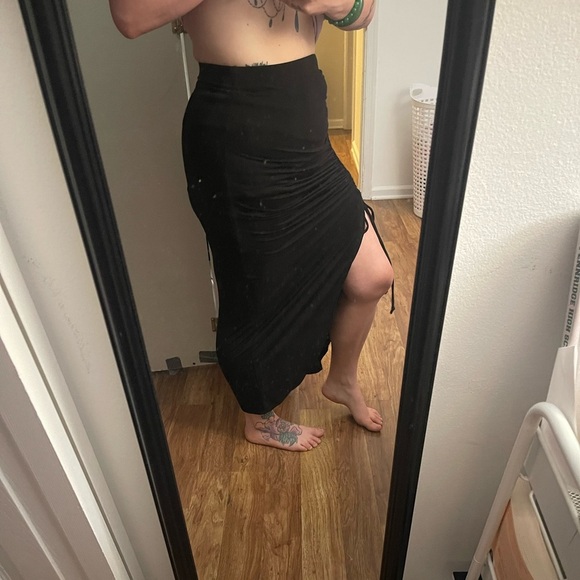 Midi Tube Skirt - Picture 5 of 7